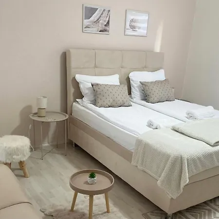 Apartment Safir 1 & Safir 2 & Safir 3 *
