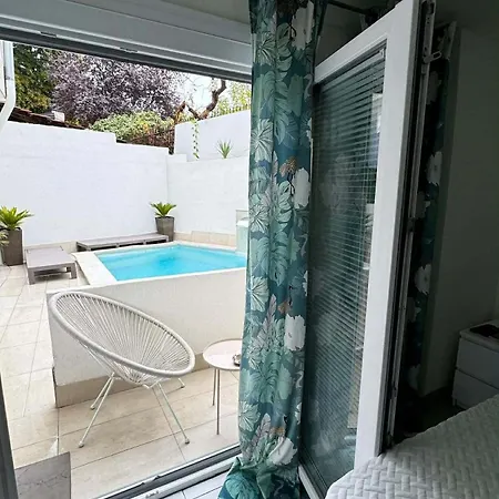 Апартаменты Safir